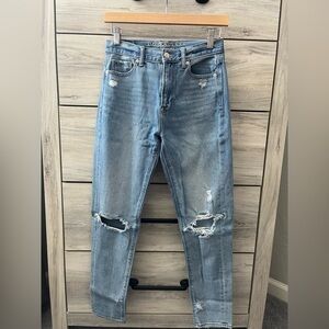 American Eagle Outfitters Light Blue Mom Jeans size 0